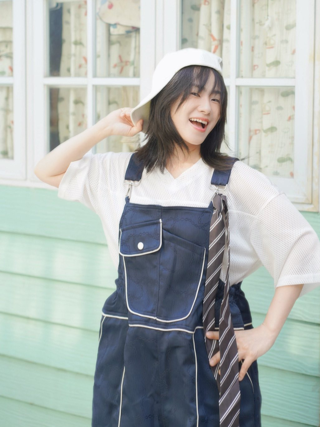 Lương Bích Hữu ở tuổi 42: Nhan sắc trẻ trung bất ngờ và hành trình giữ dáng - Ảnh 3.