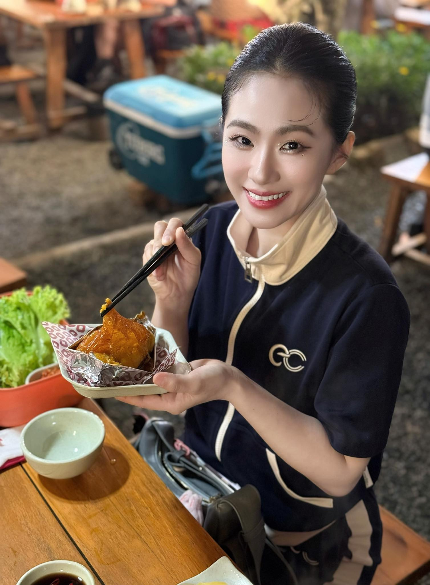 Lương Bích Hữu ở tuổi 42: Nhan sắc trẻ trung bất ngờ và hành trình giữ dáng - Ảnh 1.