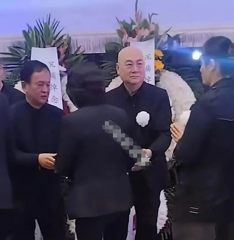 Vợ là tỷ phú Trần Lệ Hoa qua đời để lại tài sản 6,8 tỷ USD, 'Đường Tăng' Trì Trọng Thụy nhận được bao nhiêu? - Ảnh 4.