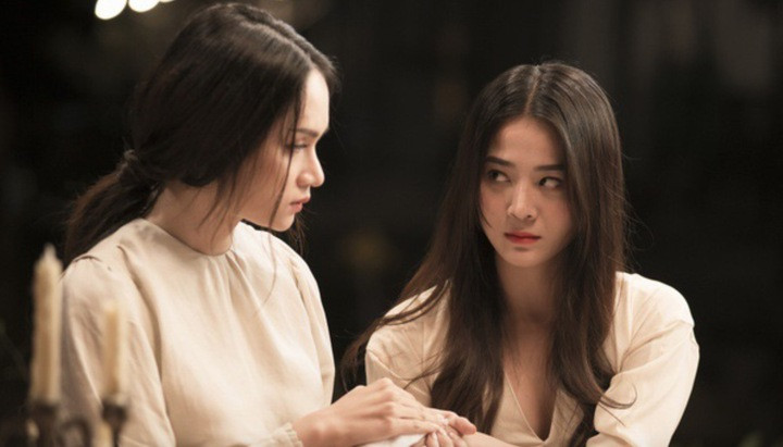 Trước Ngân Hoà, Karen Nguyễn là mỹ nhân nổi tiếng với vai “tiểu tam” trong loạt MV của Hoa hậu Hương Giang, thậm chí được khán giả gọi với danh xưng “tiểu tam màn ảnh Việt”. Dù nổi tiếng song điều này lại là
