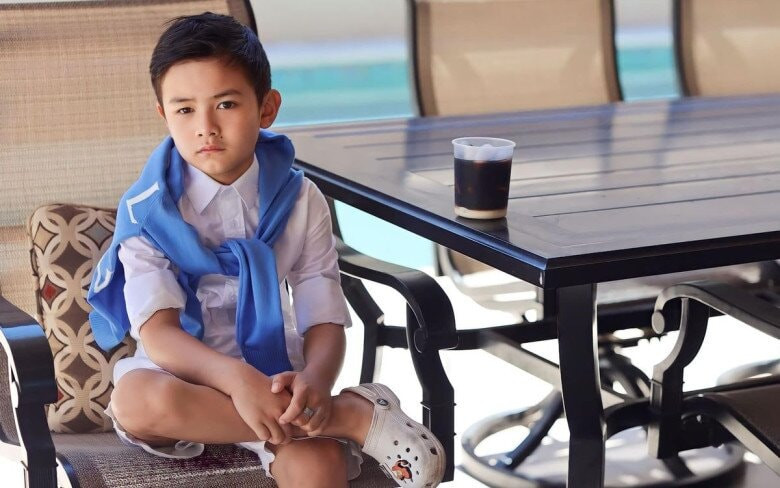 Thiên Từ được bố mẹ đầu tư mở công ty riêng.
