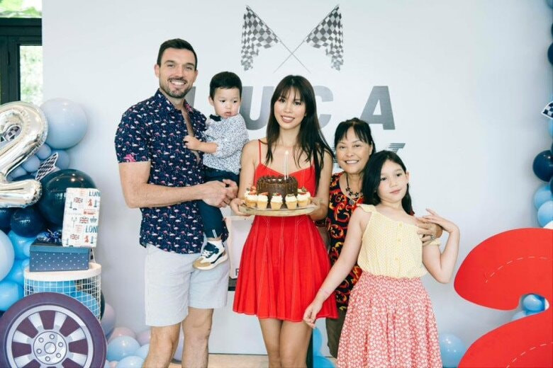Myla lớn bổng ra dáng thiếu nữ.