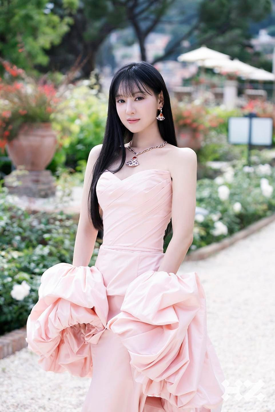 Thần Tài chiếu cố, cát tinh chiếu mệnh đúng ngày 18/5/2026, 3 con giáp 'nổ hũ tài lộc', làm ăn tấn tới, mua nhà mua xe không cần nghĩ - Ảnh 1