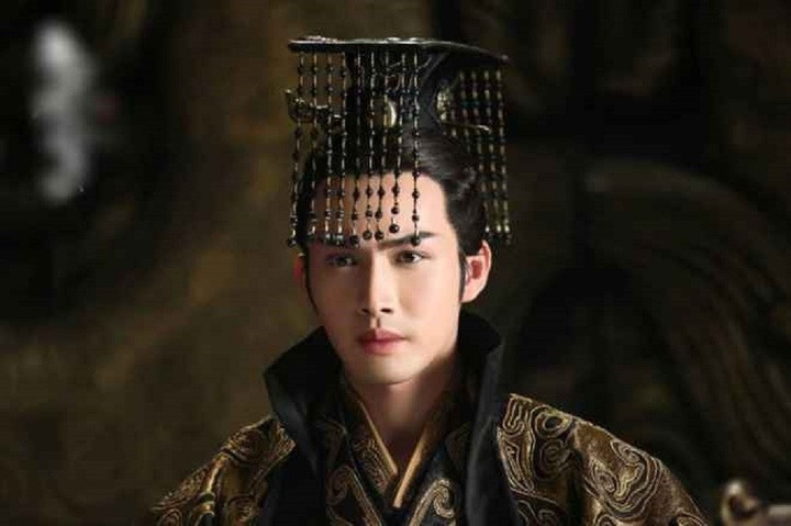 Hình ảnh Tần Thủy Hoàng trong phim ảnh Trung Quốc.