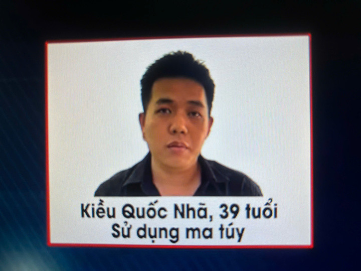 Kiều Quốc Nhã - mắt xích quan trọng trong chuyên án ma túy vừa được Công an TP.HCM triệt phá, bắt giữ 71 bị can. (Ảnh: Chụp màn hình)
