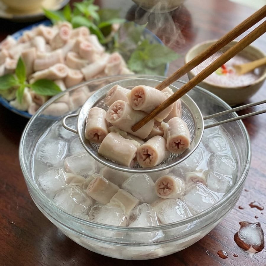 luoc-long-dung-cho-ngay-vao-nuoc-1-2120-1779354369.jpg