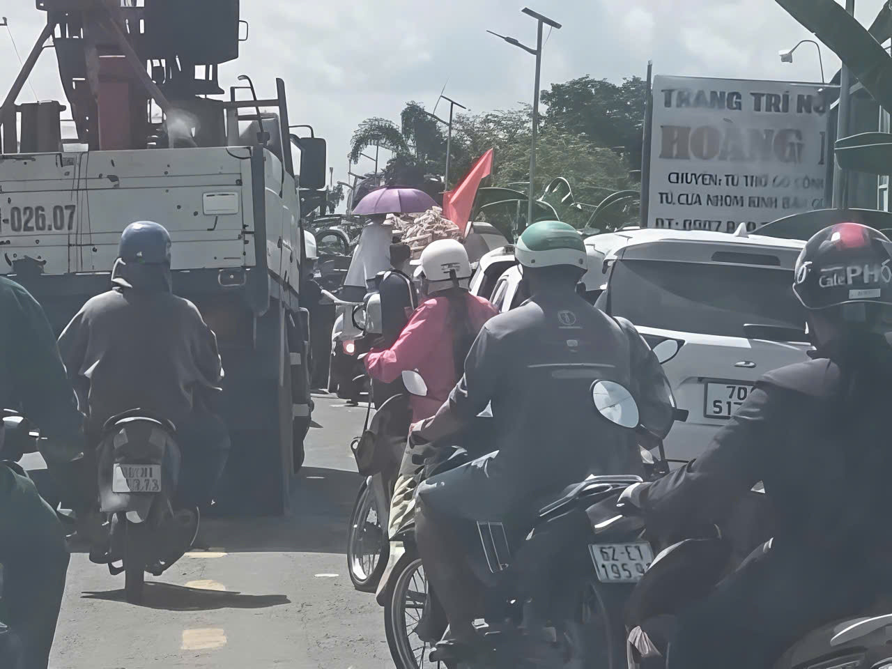 Vụ 3 người bị sát hại ở Tây Ninh: Tiếng khóc xé lòng bên 3 cỗ quan tài - Ảnh 1.