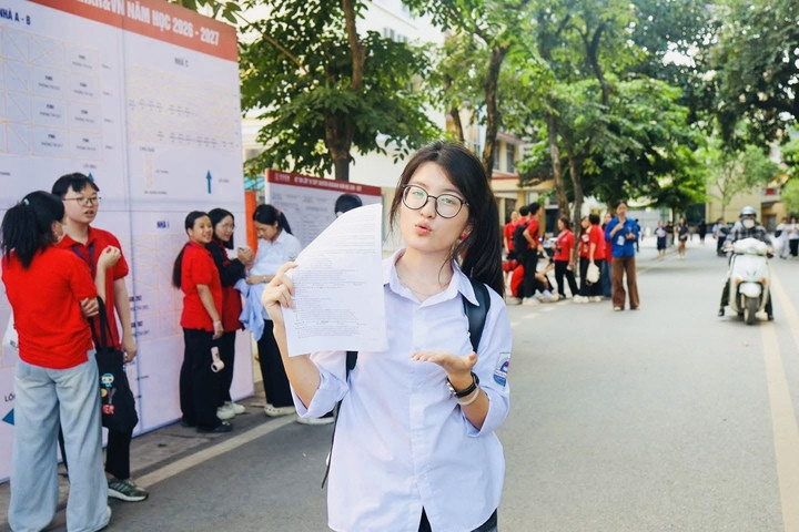 Năm nay, Hà Nội có gần 125.000 thí sinh đăng ký dự thi lớp 10 công lập, trong khi tổng chỉ tiêu khoảng 82.660 học sinh. (Ảnh minh họa: Hssg)