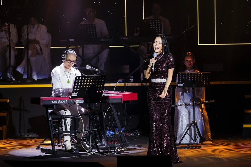 Hong Nhung 4.jpg