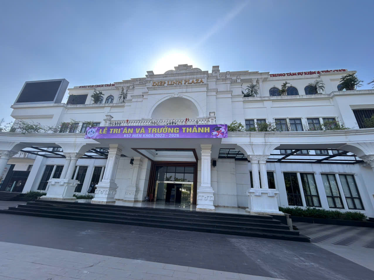 Hà Nội: Xác minh nhóm học sinh THPT đánh nhau trong lễ trưởng thành- Ảnh 4.