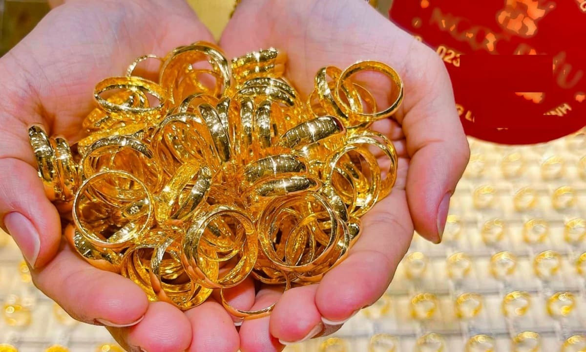 gia-vang-cuoi-nam-2024-ngoisaovn-w1200-h720-1779769390.jpg