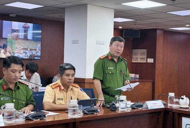 Thượng tá Nguyễn Tiến Nam, Phó Trưởng Phòng Cảnh sát điều tra tội phạm về ma túy (PC04) chia sẻ tại buổi họp báo.