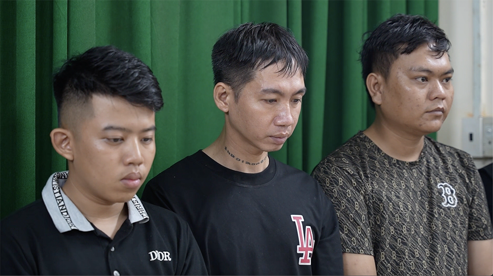 cuop tiem vang 55.png