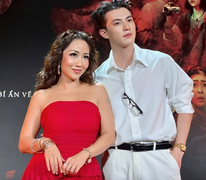 Trần Ngọc Vàng và Ốc Thanh Vân đóng vợ chồng trong