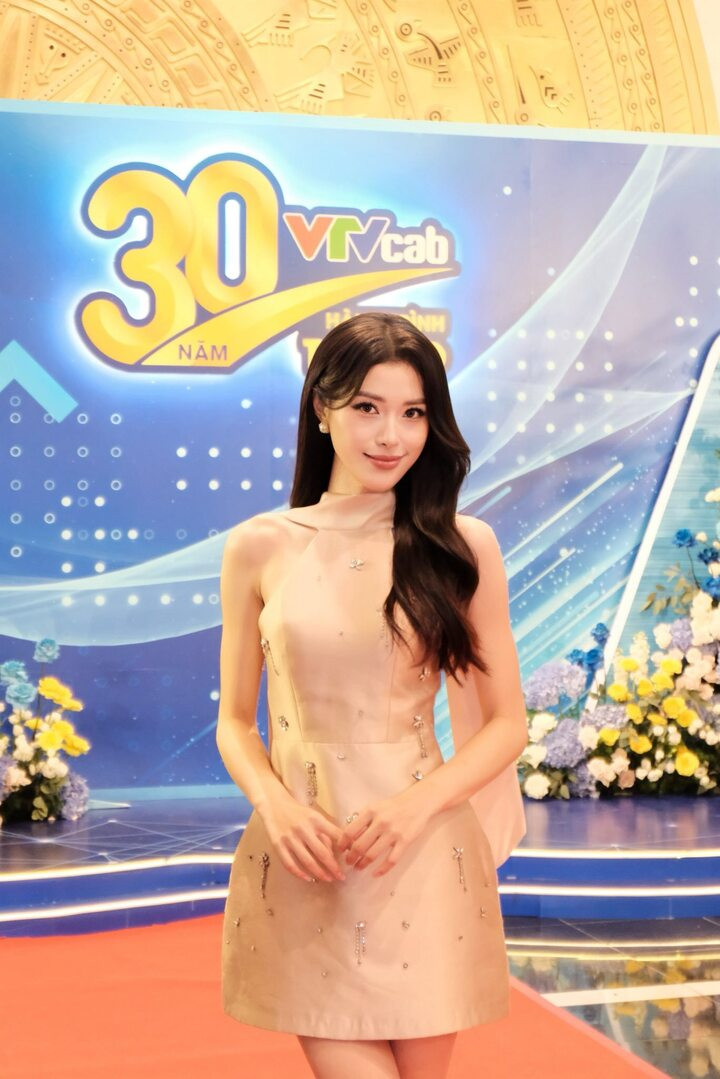 Năm 2021, ở tuổi 19, Thu Huyền bất ngờ quyết định giải nghệ sau thời gian dài suy nghĩ. Chia sẻ về bước ngoặt này, cô từng cho biết: “Mỗi sự lựa chọn đều hướng đến một điều là phát triển sự nghiệp tốt nhất. Tôi đưa ra quyết định giải nghệ và không hối tiếc về điều này