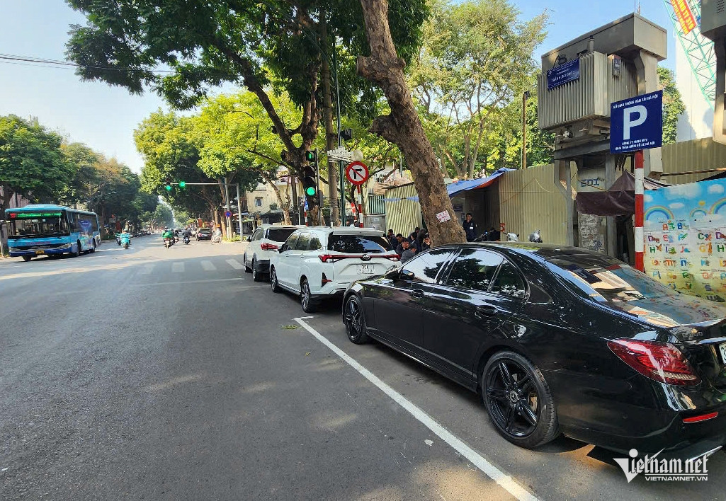 Hà Nội đề xuất tăng mạnh phí gửi ô tô, xe máy dưới lòng đường插图 w do xe o to 5 67418.jpeg