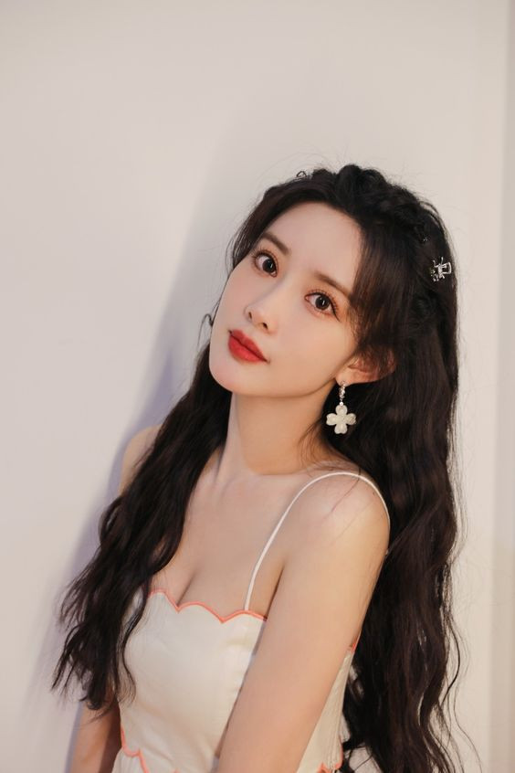 Vận đỏ như son kể từ ngày 8/5/2026, 3 con giáp đổi đời dễ dàng như trở bàn tay, tiền tài ùa tới, ngồi không lộc cũng đến, phú quý theo tới già - Ảnh 2
