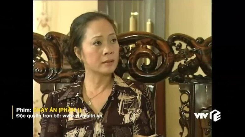 Tạo hình của NSND Hương Dung trong bộ phim truyền hình nổi tiếng Chạy án.