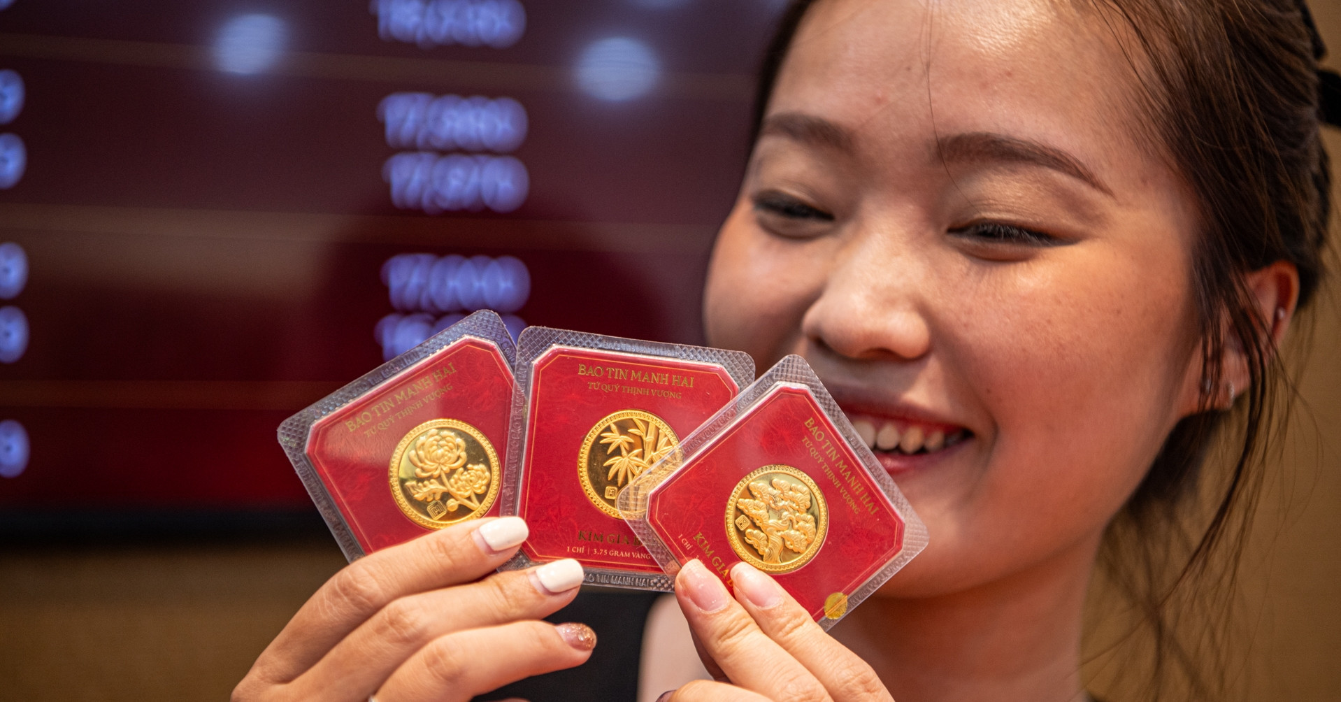 Giá vàng hôm nay 13/6/2026: Tiếp đà tăng mạnh, SJC và nhẫn đắt thêm 1,6 triệu/lượng插图1
