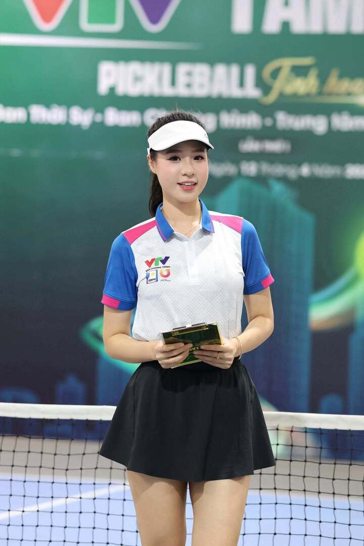 Cô cũng đồng hành cùng nhiều sự kiện lớn như V-League, SEA Games, Giải bóng chuyền nữ quốc tế VTV Cup và nhiều giải đấu trong nước, quốc tế khác.