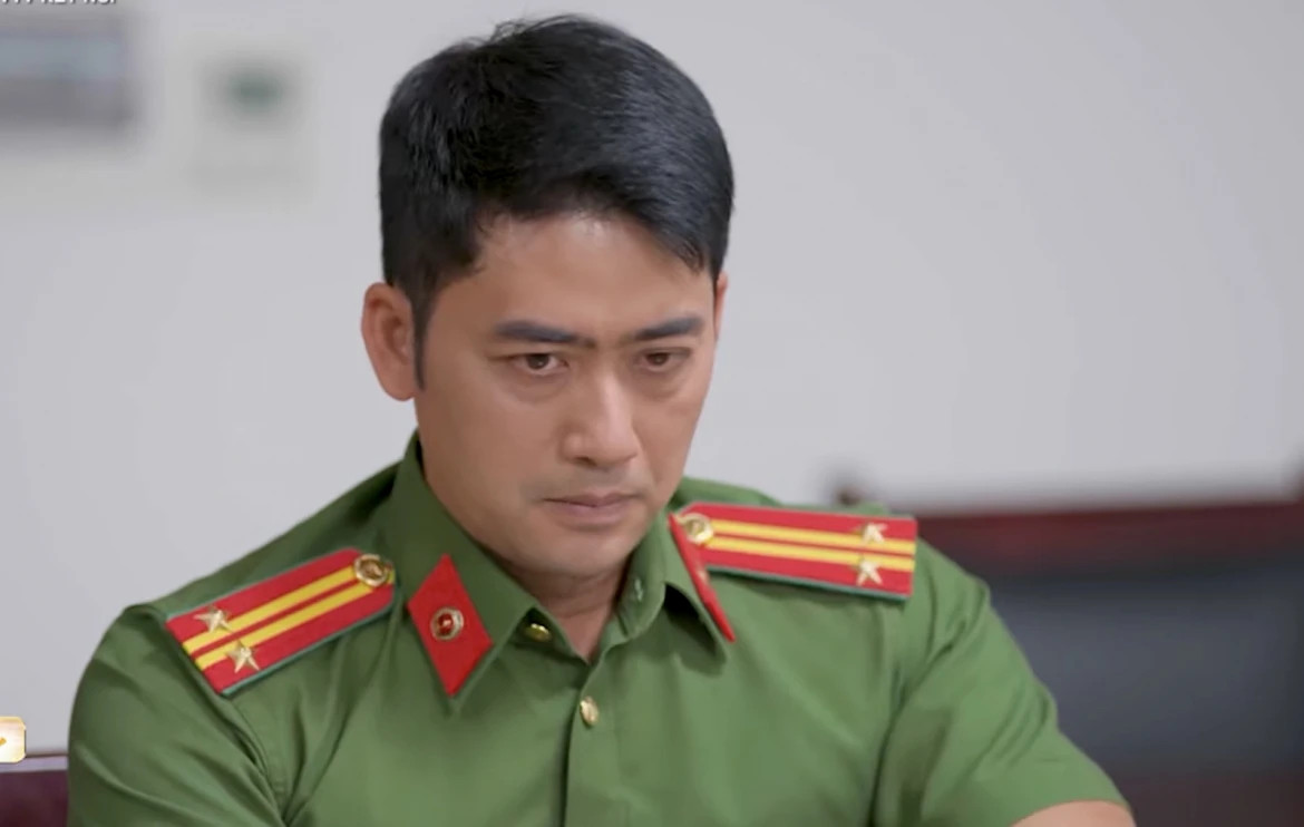 loat nam dien vien noi tieng voi vai cong an tren phim gio vang vtv hinh anh 2