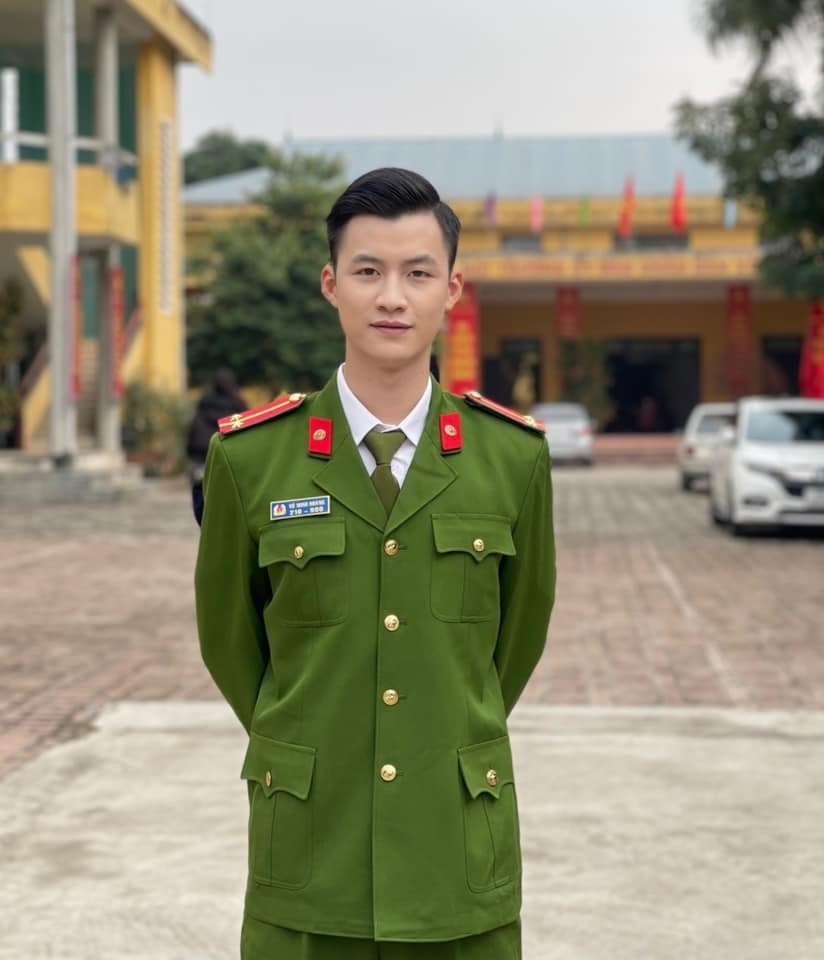 loat nam dien vien noi tieng voi vai cong an tren phim gio vang vtv hinh anh 8