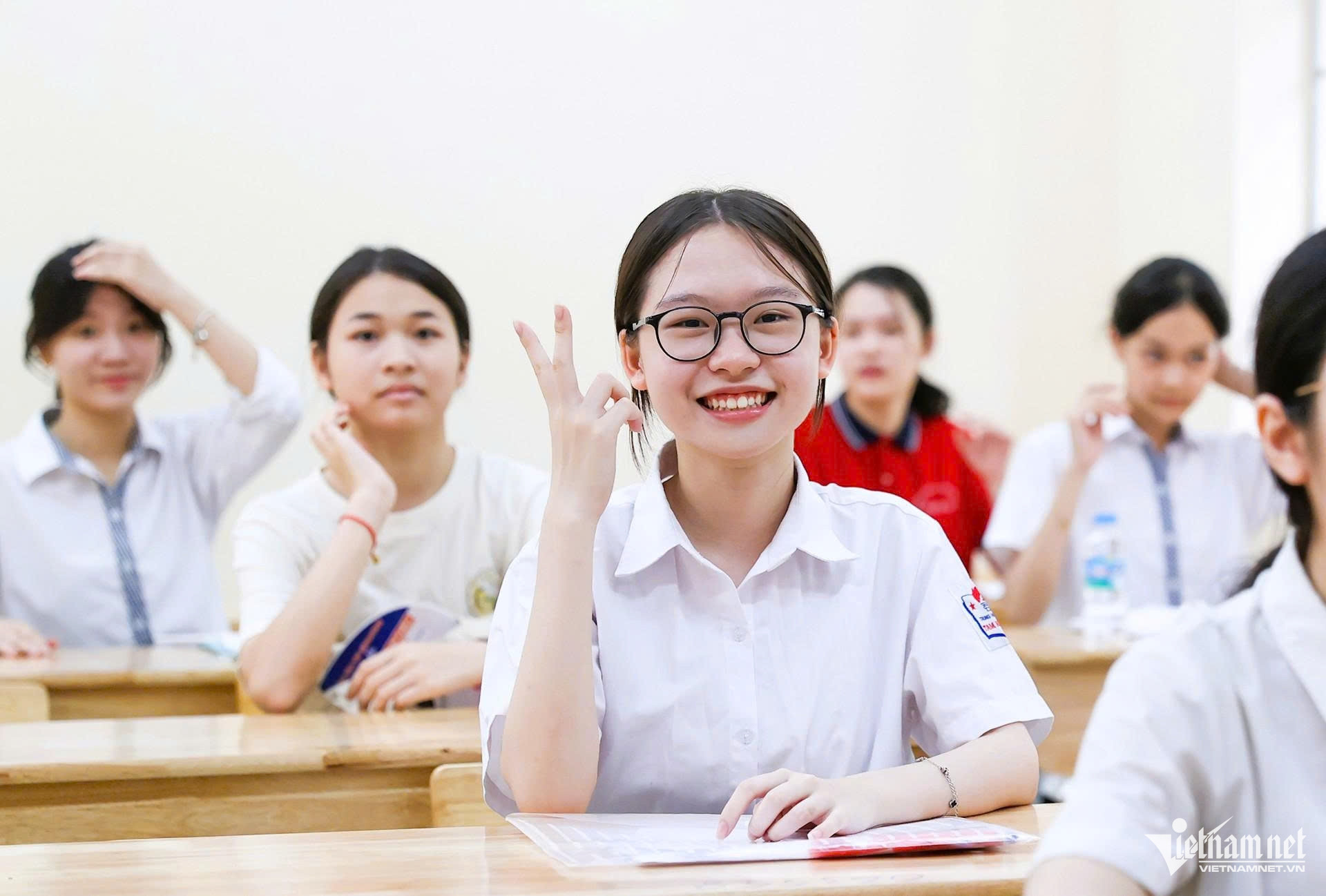 W-học sinh thi lớp 10 Hà Nội 2026.jpg.jpg