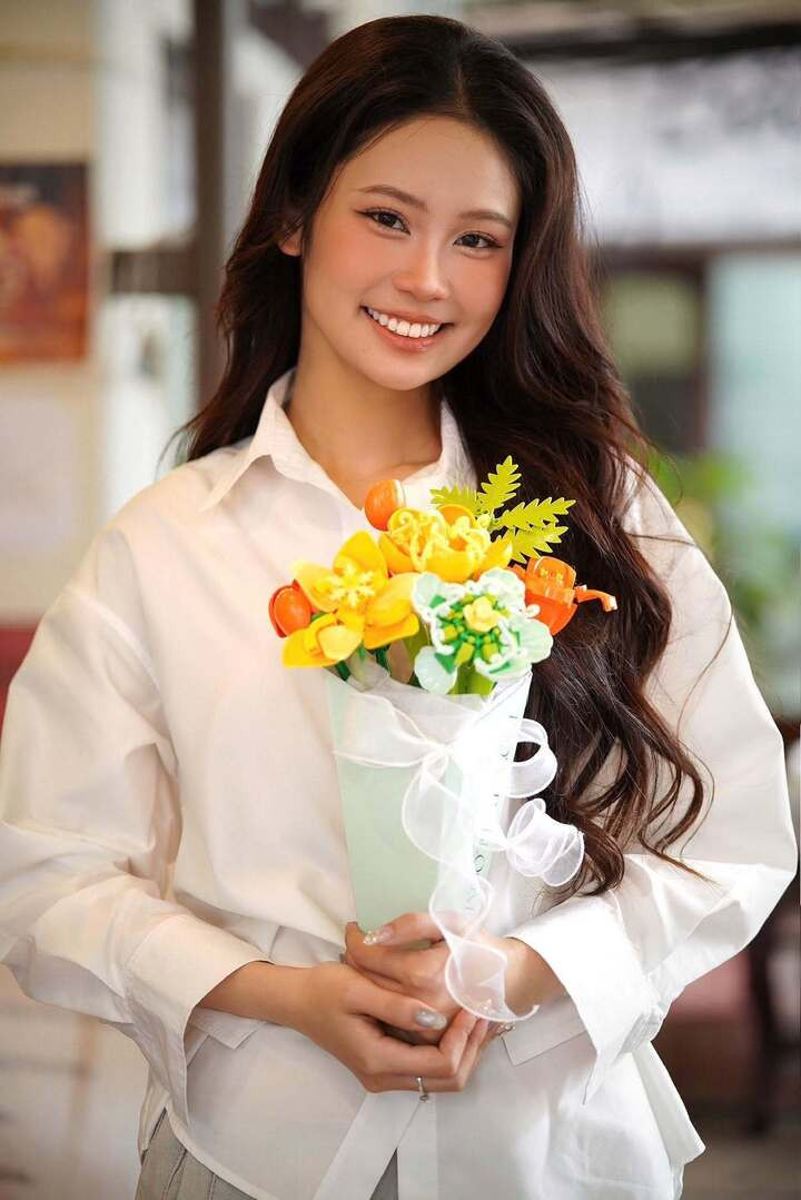 Hiện tại, Phương Quyên đang là một người đẹp có sức ảnh hưởng trên mạng xã hội. Trang cá nhân của cô có gần 90 nghìn người theo dõi.