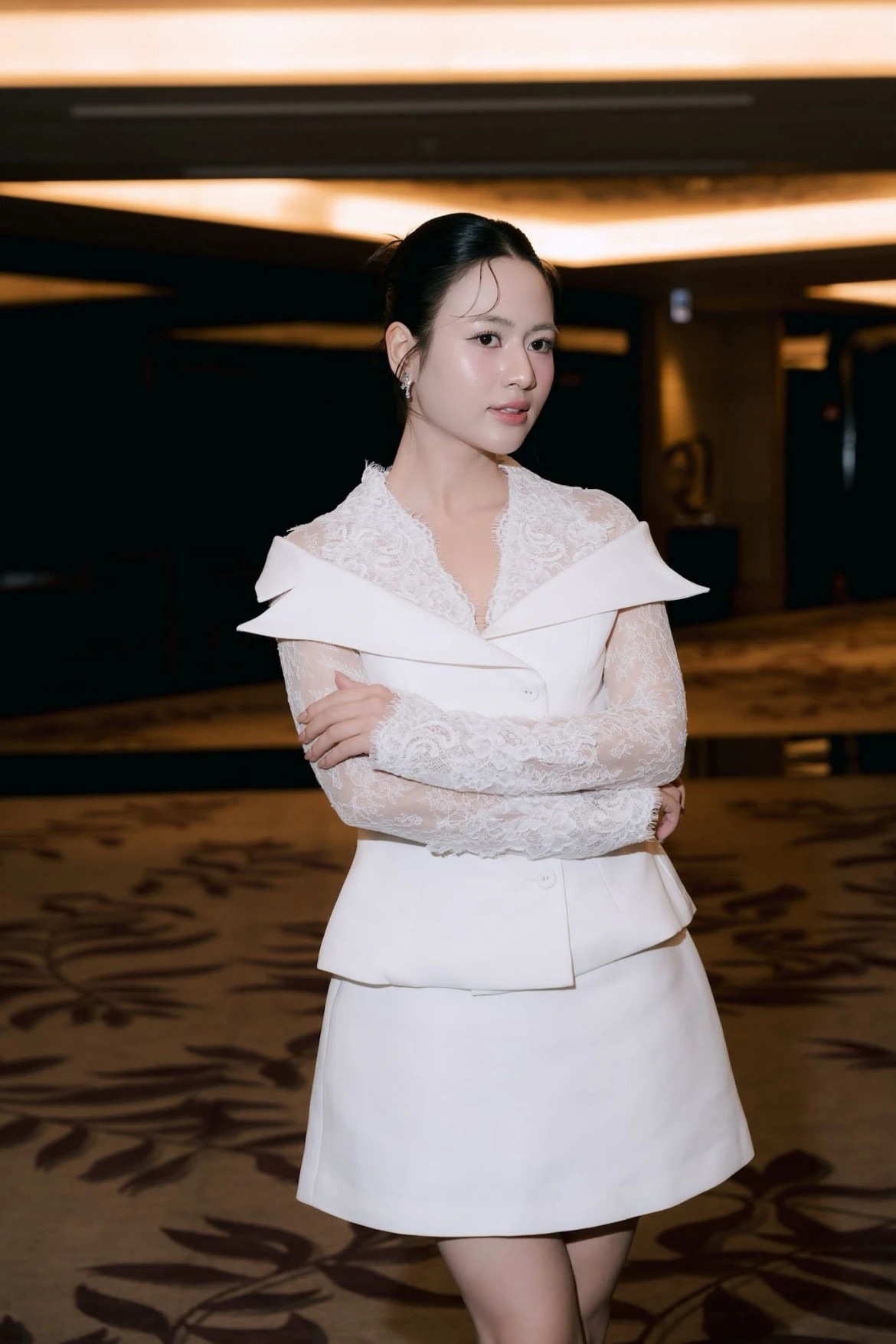 viet hoa chong toi khong lang man nhung la nguoi dan ong tu te hinh anh 1