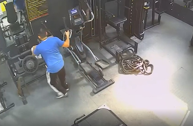 Đang tập gym, nam cảnh sát 38 tuổi bất ngờ gục ngã rồi tử vong ở Ấn Độ插图 tap-tthe-duc-178203778419914543091-1782085642.png