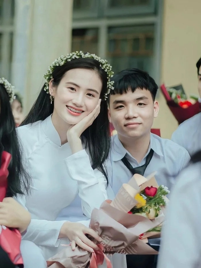 Hoa hậu Ý Nhi và bạn trai thời học sinh