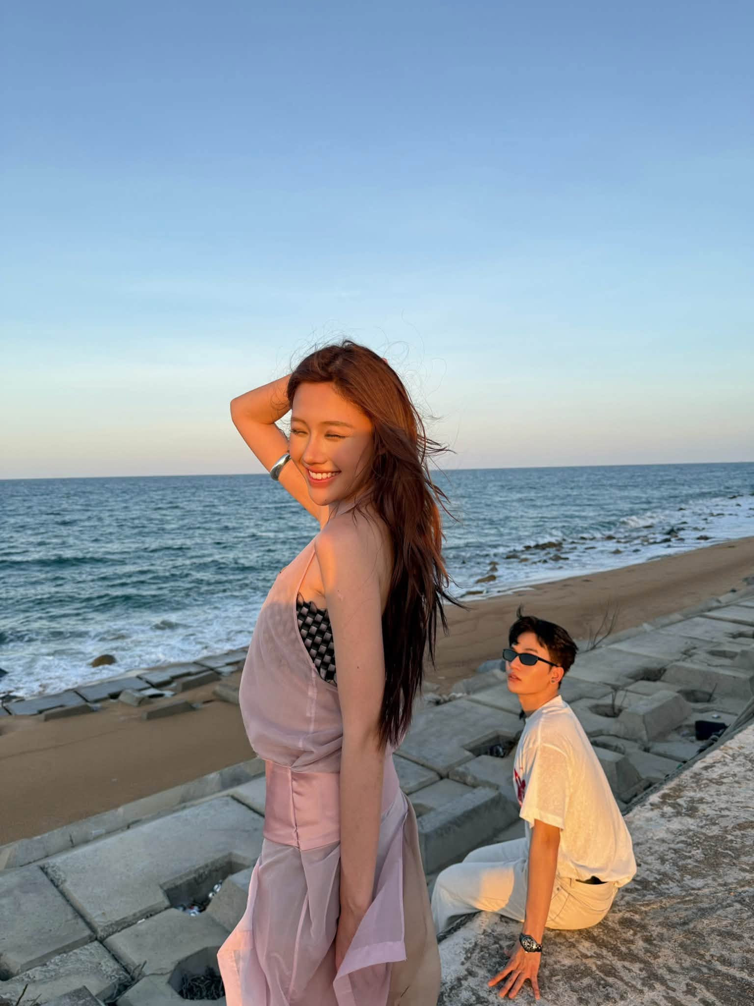 Gọi Uyển Ân là nữ thần mặc đẹp mùa hè 2026: Nhìn lượt thả tim Instagram đủ hiểu độ hot!