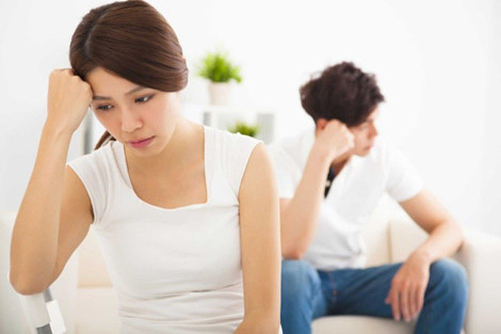 Những sự im lặng âm thầm