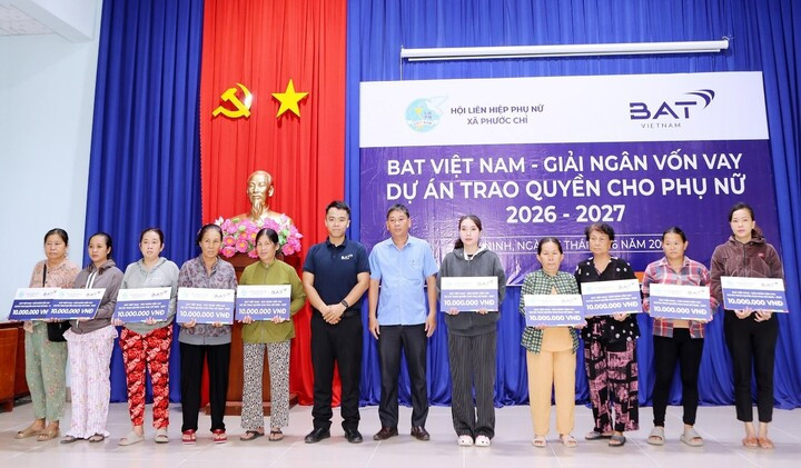 bat 09205083.jpg