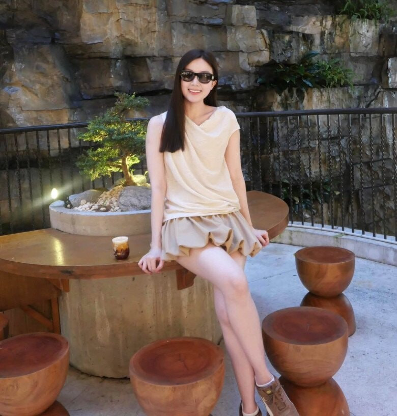 Lương Thanh ghi điểm tuyệt đối với nhan sắc tươi tắn rạng ngời sau thời gian dài vắng bóng trên sóng VTV.