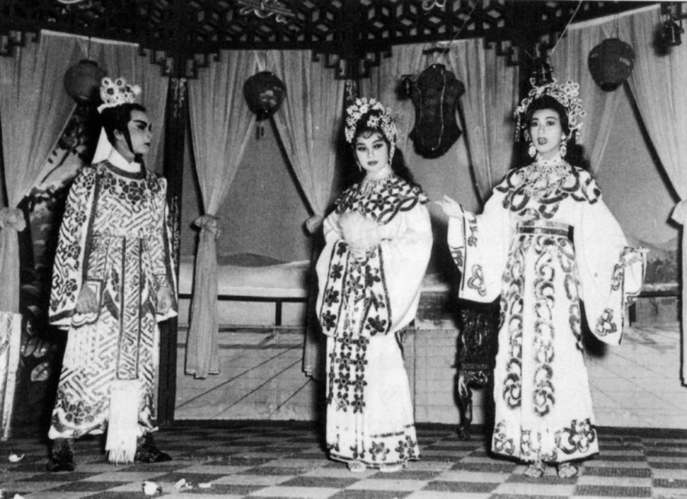 5 Ngọc Giàu Và Thanh Nga Trên SK Thanh Minh .jpg