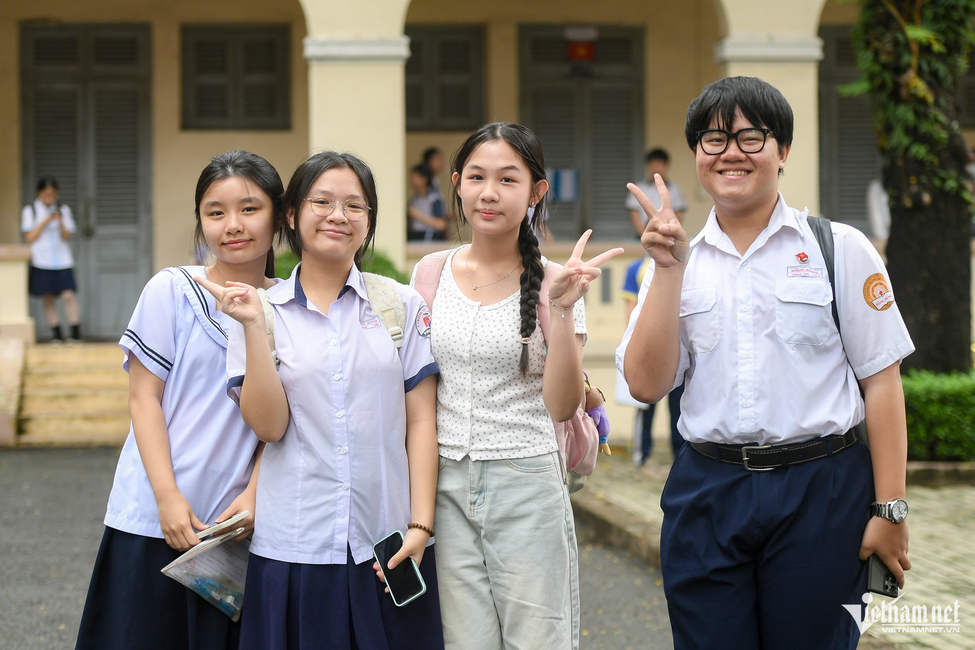 W-thi 10 TPHCM   Nguyễn Huế 3.jpg