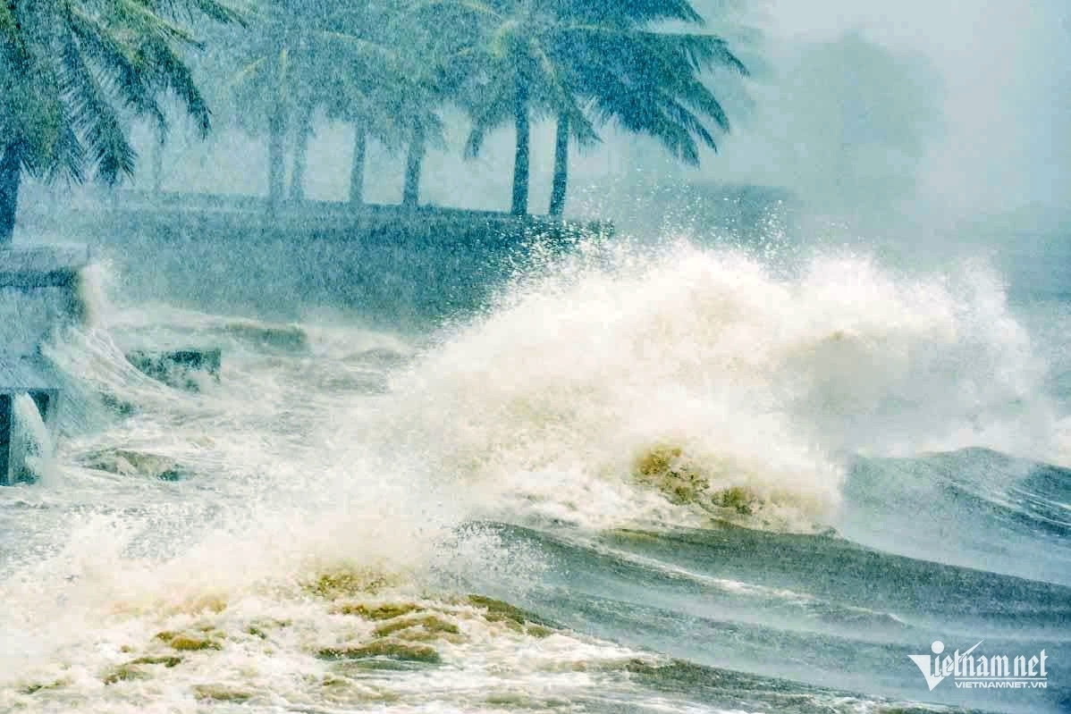 Hè 2026 đối mặt nắng nóng kỷ lục, dự báo 5 cơn bão trên Biển Đông