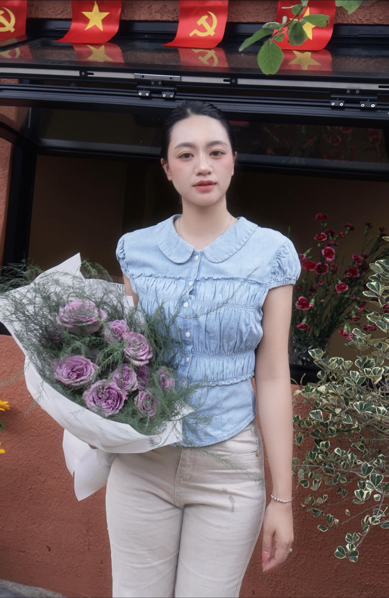 Hé lộ gia thế gây bất ngờ của vợ