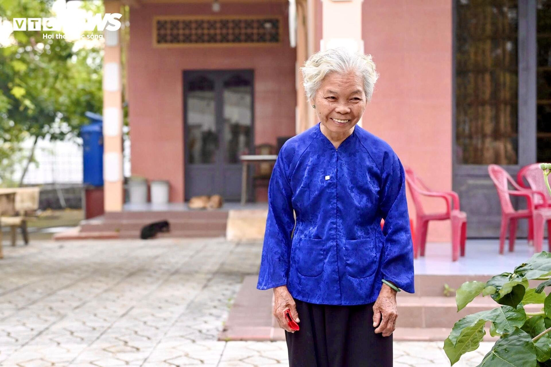 Người thương liệt sĩ Huỳnh Văn Quên: 'Tui mặc sẵn áo đẹp để lên đón ông về' - 3