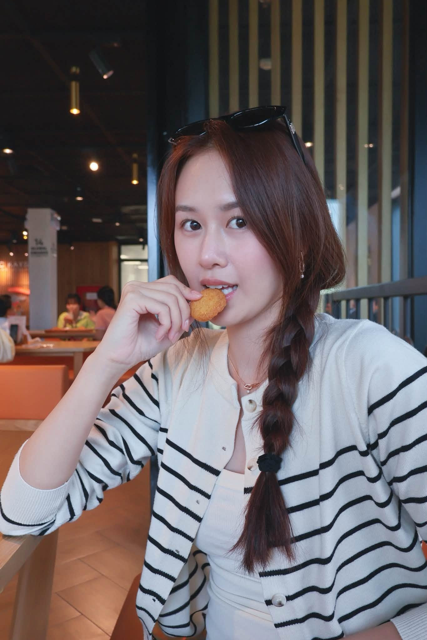 Vợ Anh Đức tận hưởng kỳ nghỉ ven biển, nhan sắc đời thường gây chú ý插图2 741495309-3518694514971751-4720755036928982550-n-1783535306.jpg