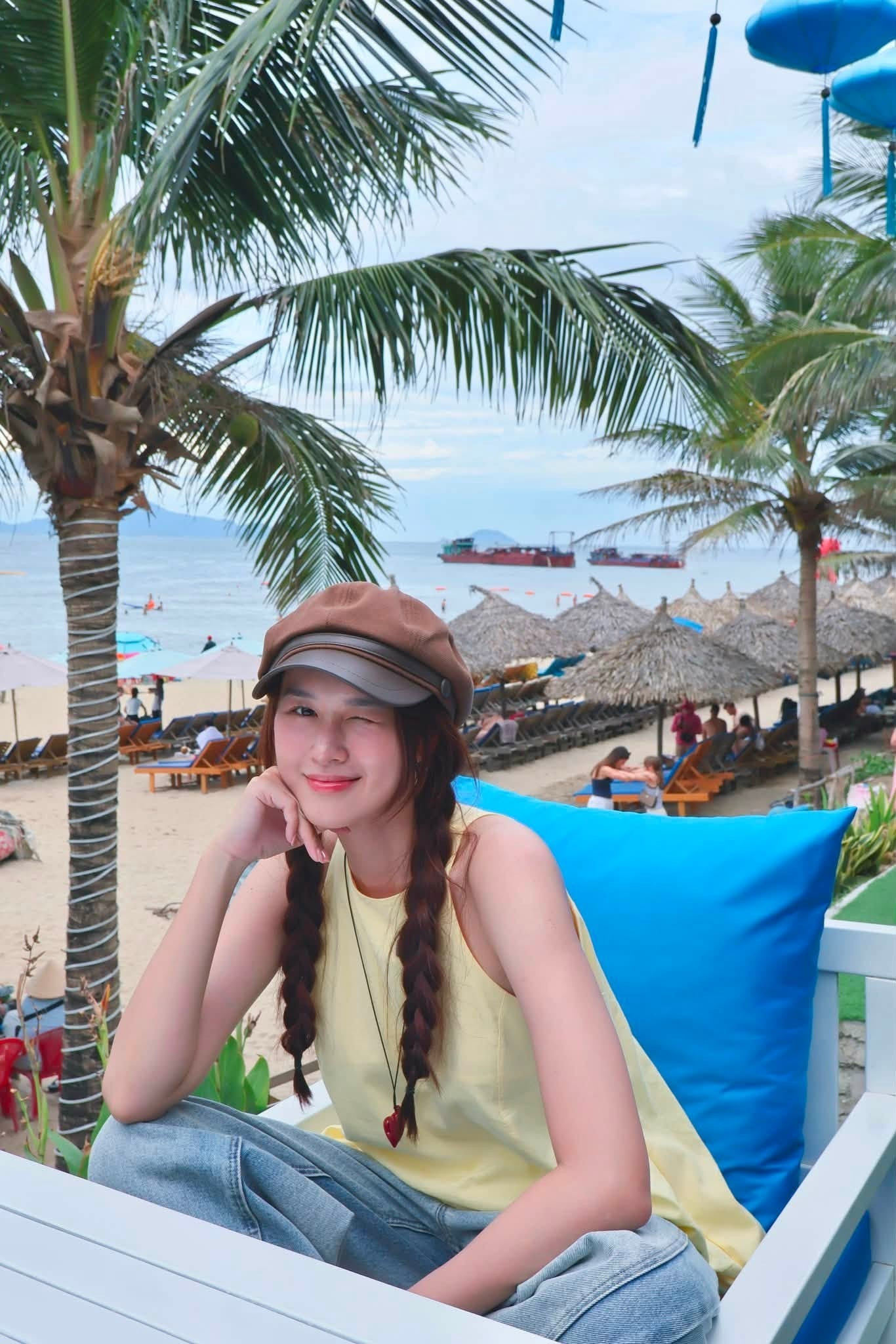 Vợ Anh Đức tận hưởng kỳ nghỉ ven biển, nhan sắc đời thường gây chú ý插图 740445736-3517364975104705-4966936691193258331-n-1783535313.jpg