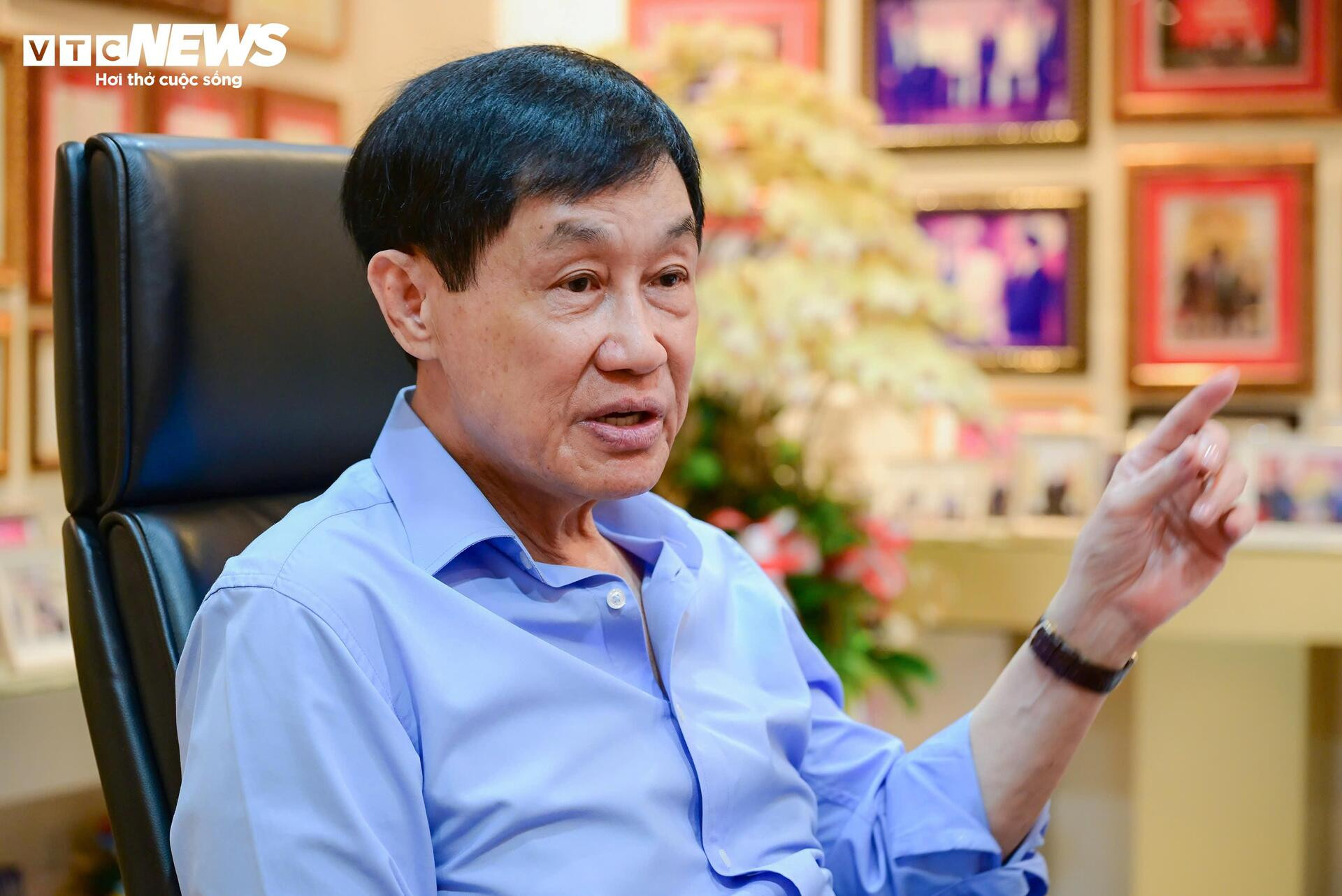 Hành trình “ngược dòng” của doanh nhân Johnathan Hạnh Nguyễn - 1