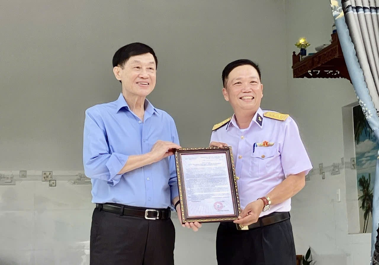 Hành trình “ngược dòng” của doanh nhân Johnathan Hạnh Nguyễn - 5