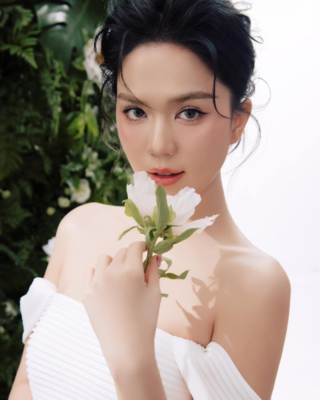 Ngọc Trinh từng cho biết cô không muốn lập gia đình chỉ vì áp lực tuổi tác hay kỳ vọng của người khác. Ảnh: FBNV