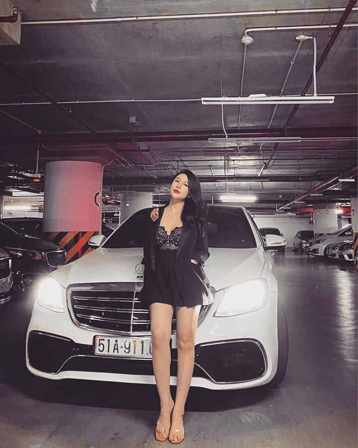 Vân Navy rời showbiz, có cuộc sống giàu có.