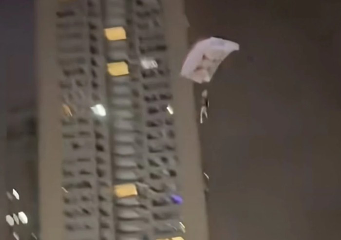 1-1783997628.jpg