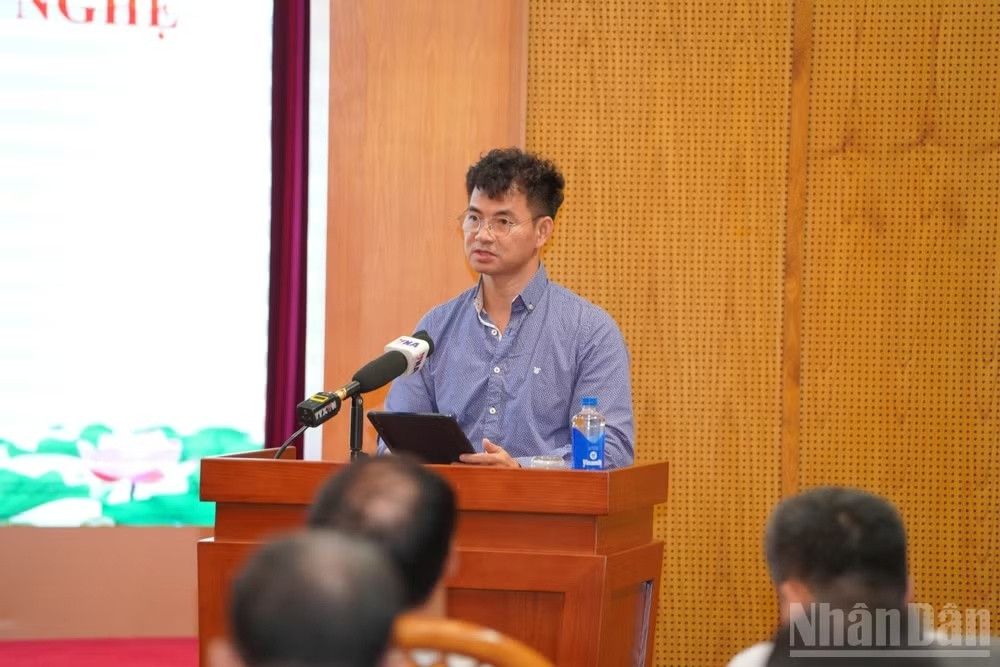 nsnd xuan bac chan chinh tinh trang ca si hat nhep, lua doi khan gia hinh anh 1