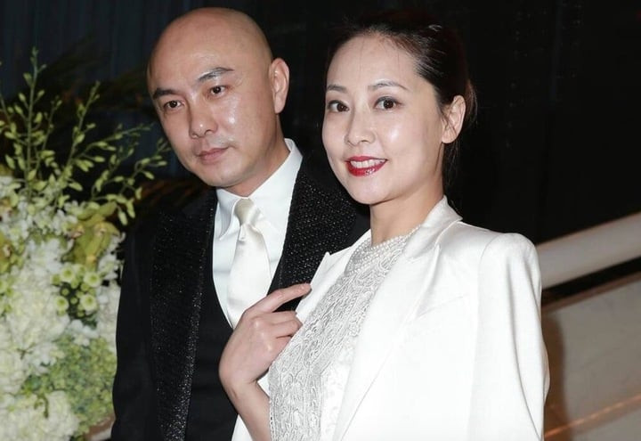 Trương Vệ Kiện và bà xã Trương Tây.