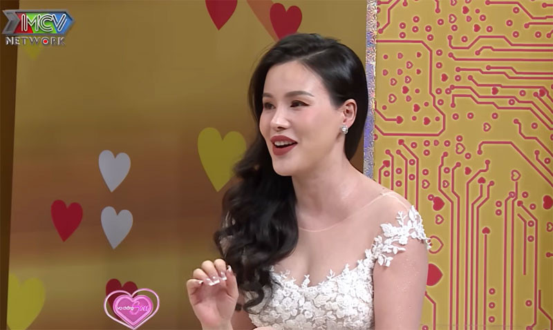 Gặp được ‘chân ái’ ở tuổi U40, nữ tiếp viên trưởng quyết cưới sau 3 tháng quen插图1 anh 2.jpg